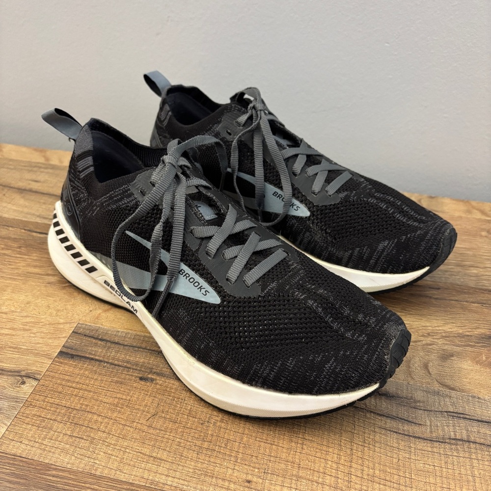 Brooks Bedlam 3 Athletic Running Shoes Black Blackened Pearl White Women’s